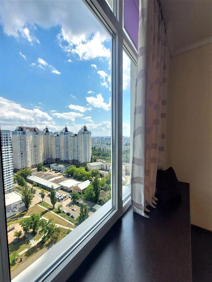 Видові 1К-2К Апартаменти 11,15, 23 Поверхи Kyjev Exteriér fotografie