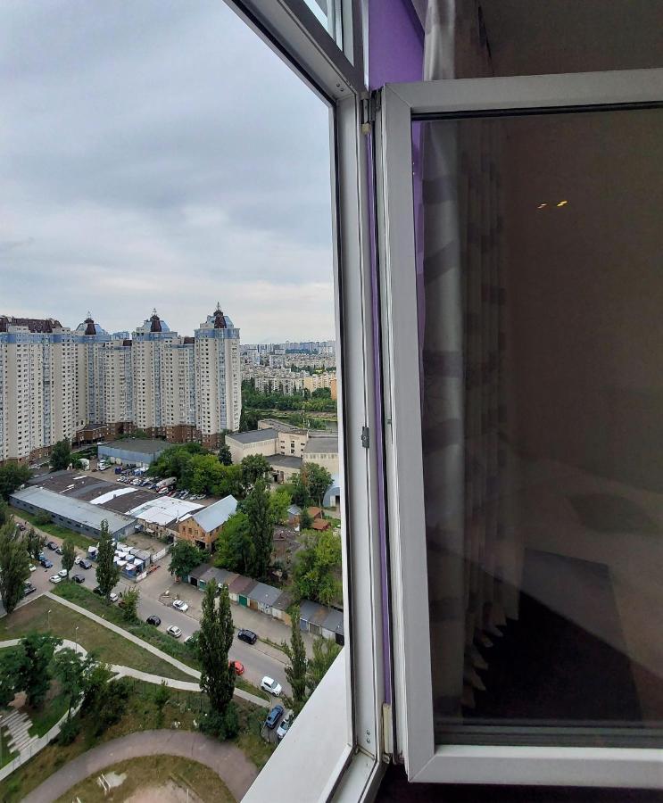 Видові 1К-2К Апартаменти 11,15, 23 Поверхи Kyjev Exteriér fotografie